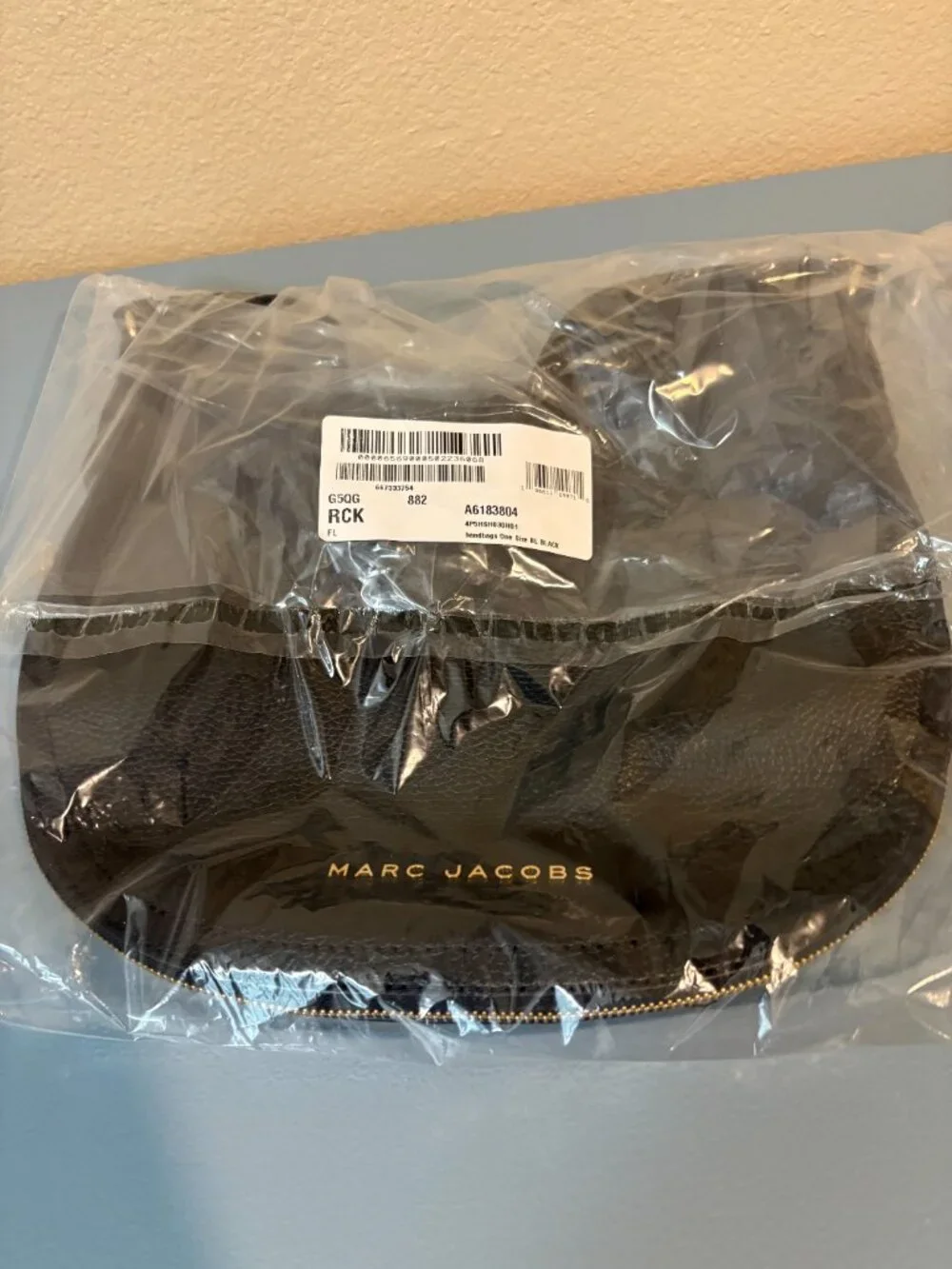 Marc Jacobs Groove Shoulder Bag- Hobo Style-Black Pebbled Leather- New with tags